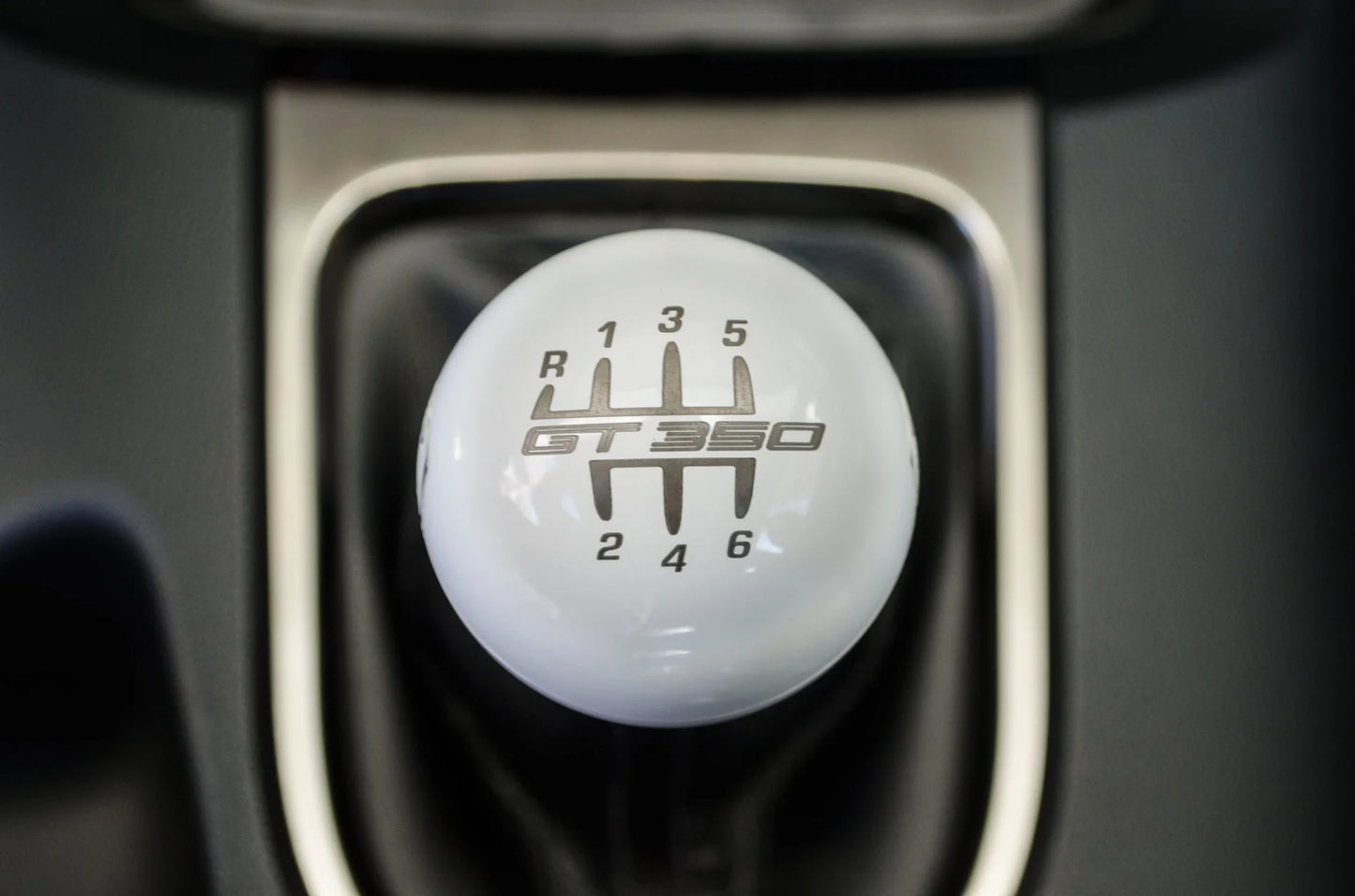 GT350/R SHIFT KNOB - 2015+ MUSTANG FITMENT