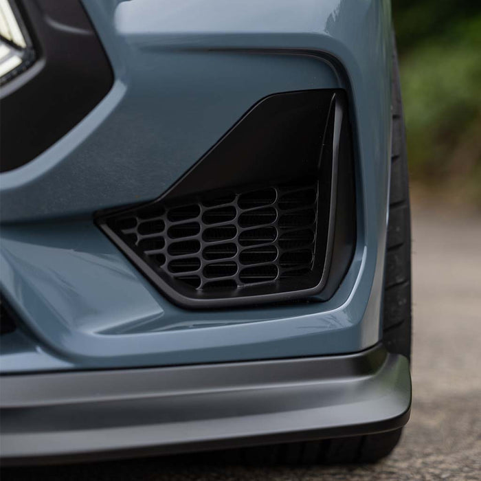 RTR Corner Grilles (24+ GT Only)